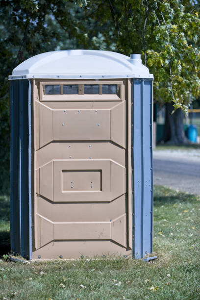 Best Portable restroom trailer rental  in Bradley, WV
